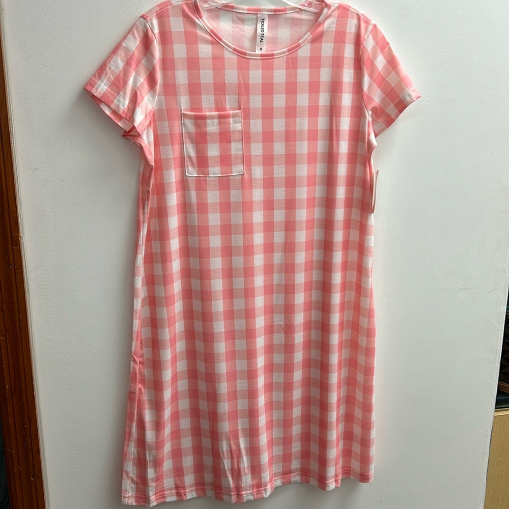 NWT pink and white dress